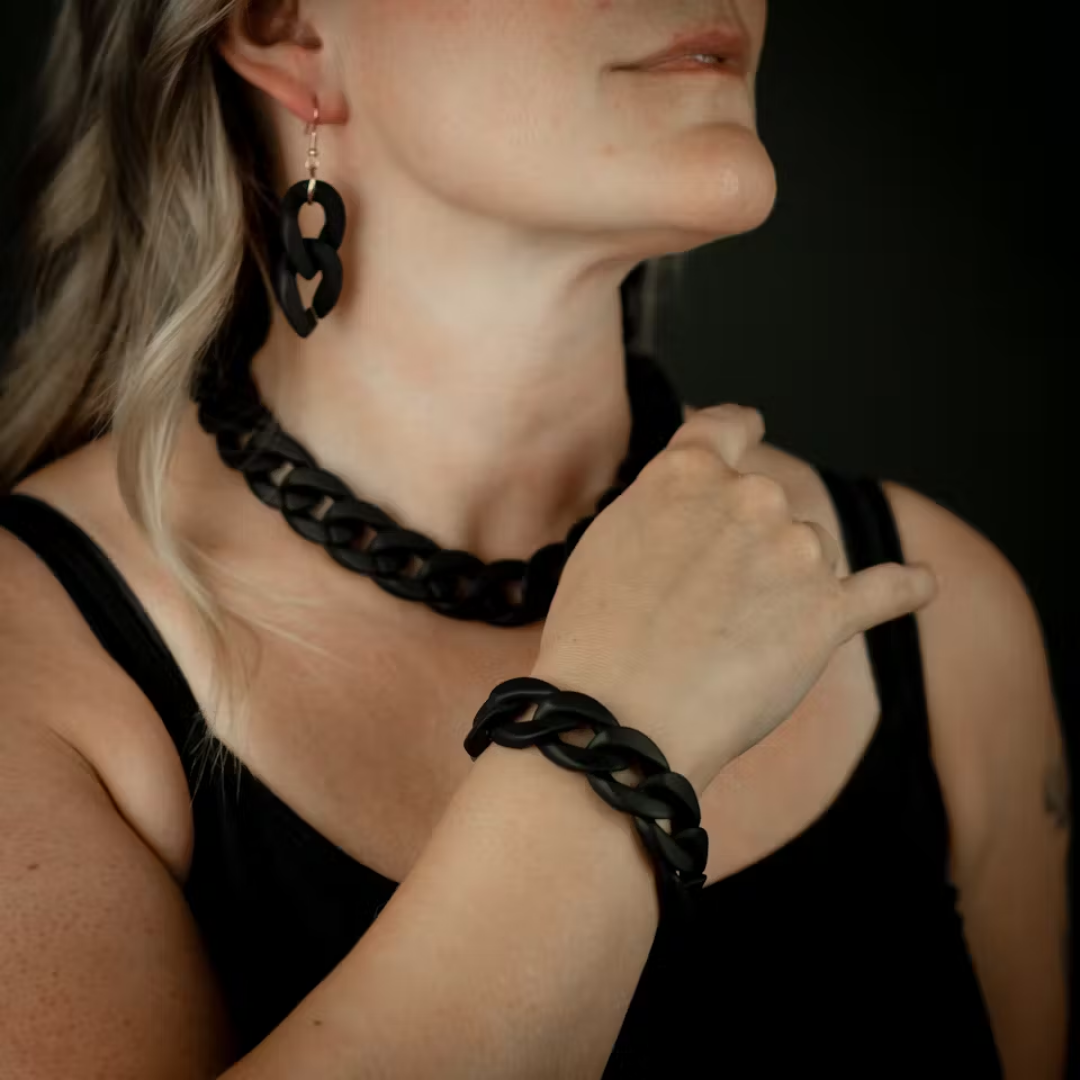 Necklace Chains Of Colour, Black