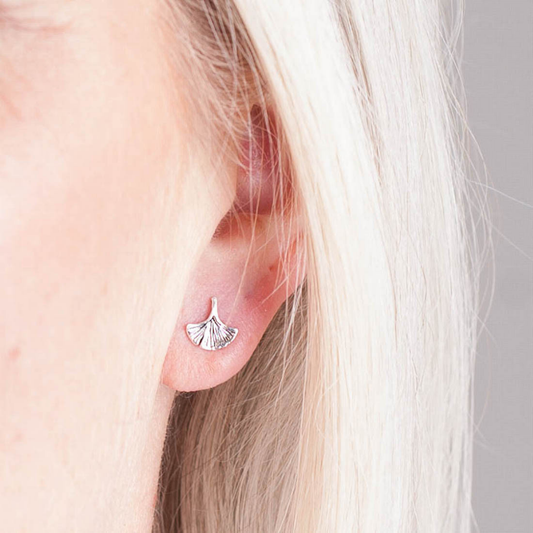 faith ginkoblad örhängen