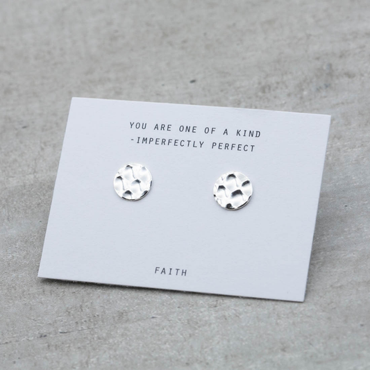 Hamrad bricka örhängen