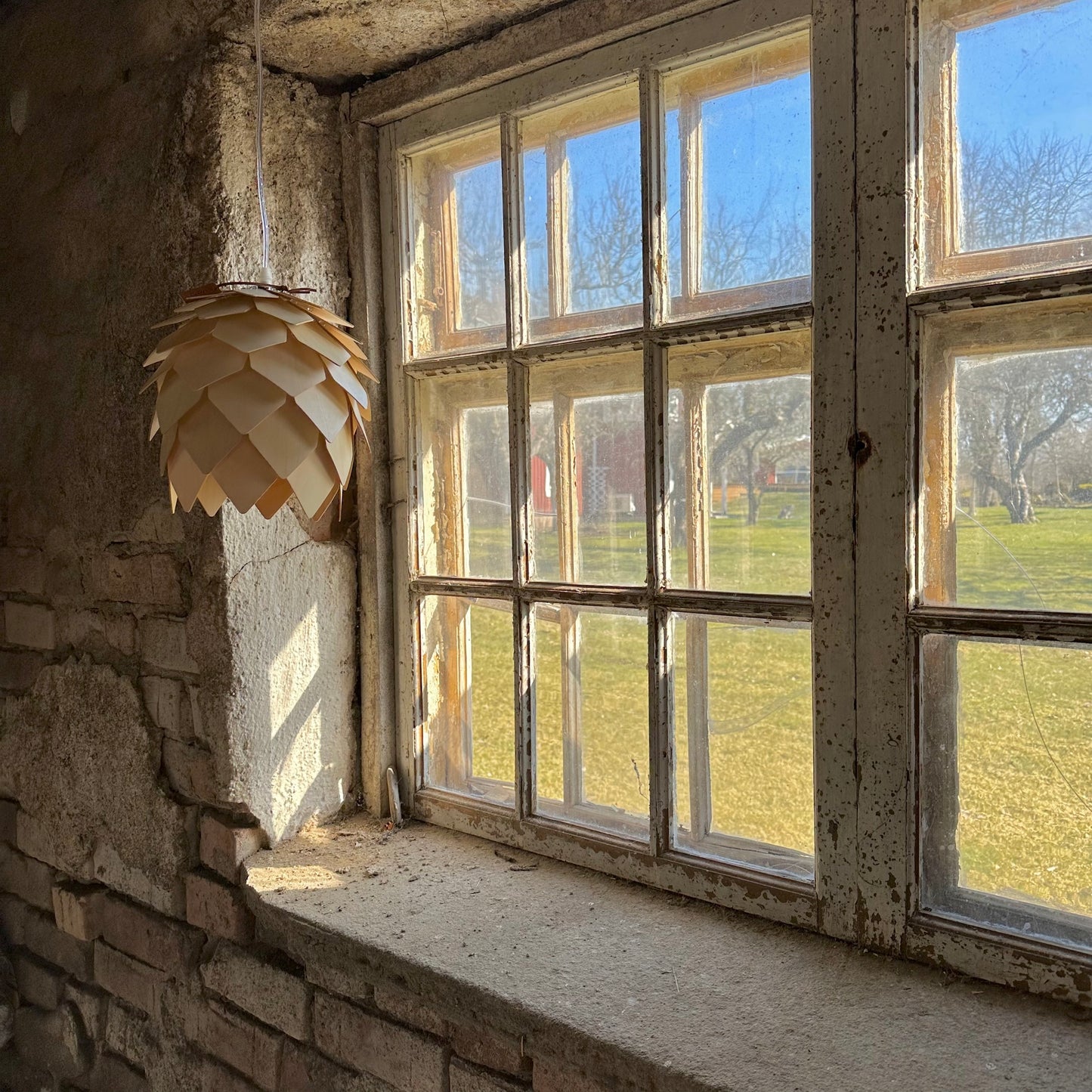 Frera design skogsgläntan kotte lampa