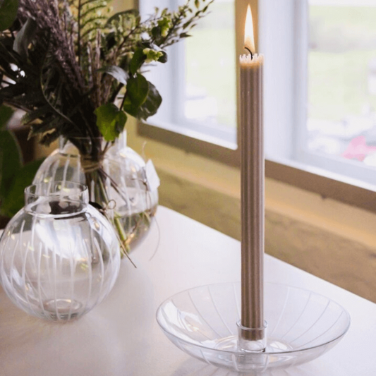 Ljusstake etsad rand