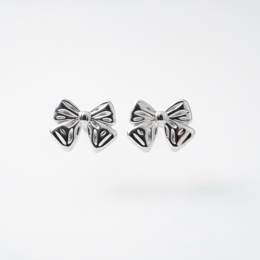 Örhängen Bow Charm, Silver
