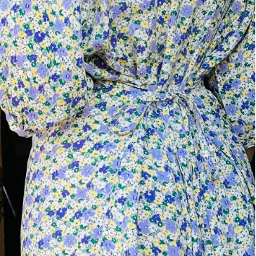 Klänning Lila blommor