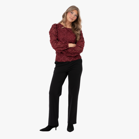 Blus Isolde, Beaujolais