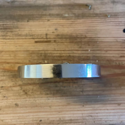 Metallock till vas