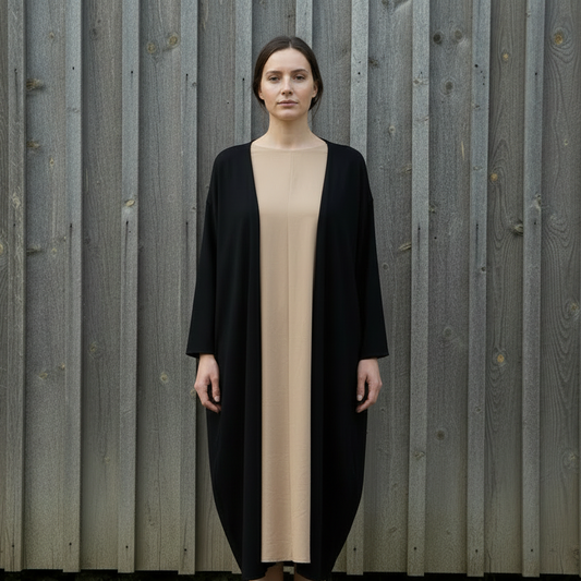 Cardigan Hanna, Sort