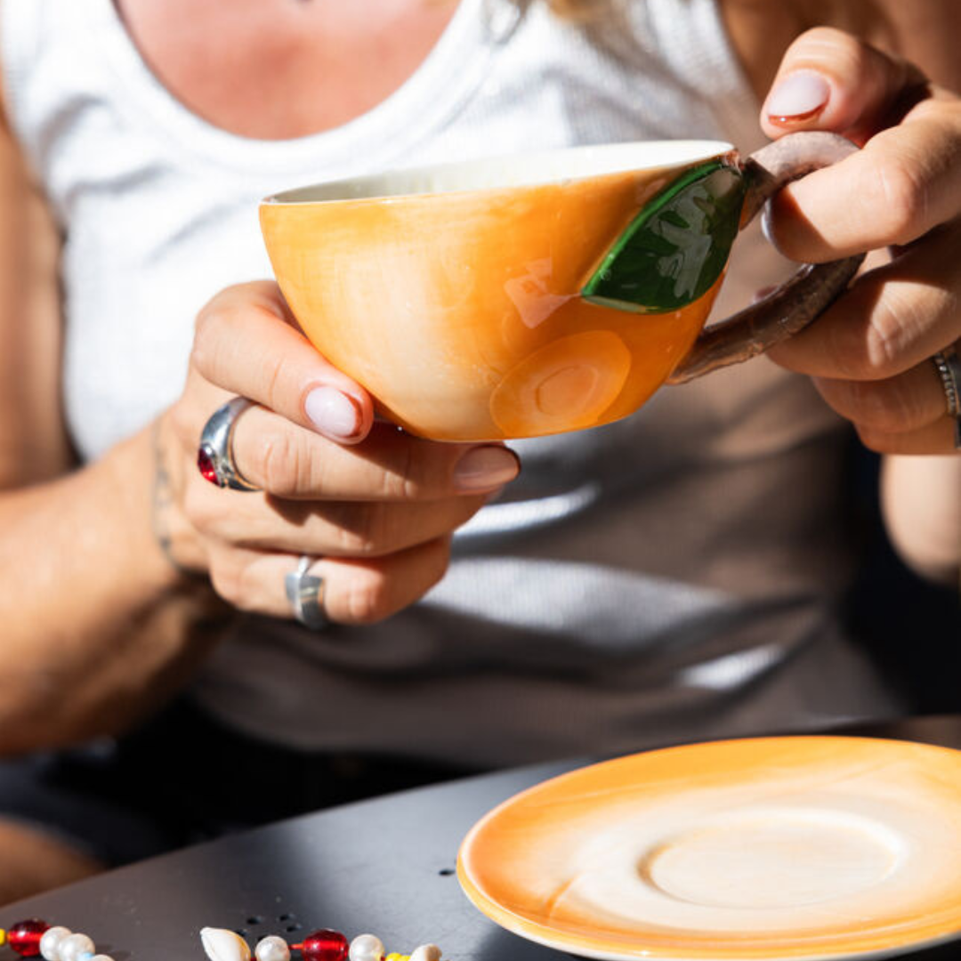 Kopp med fat, Peach