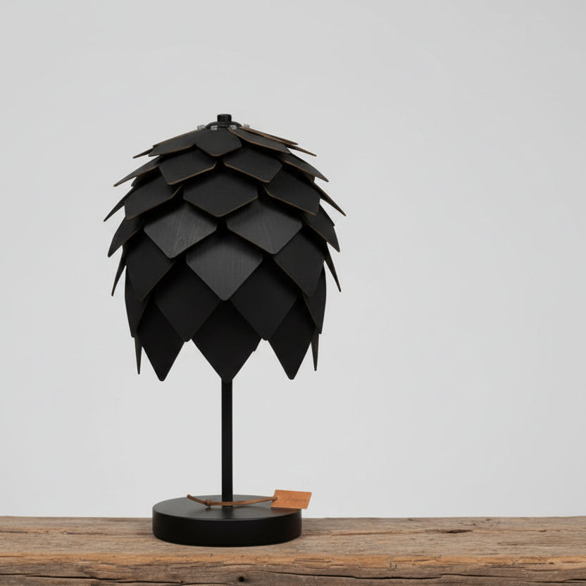 Bordslampa skogsgläntan low black