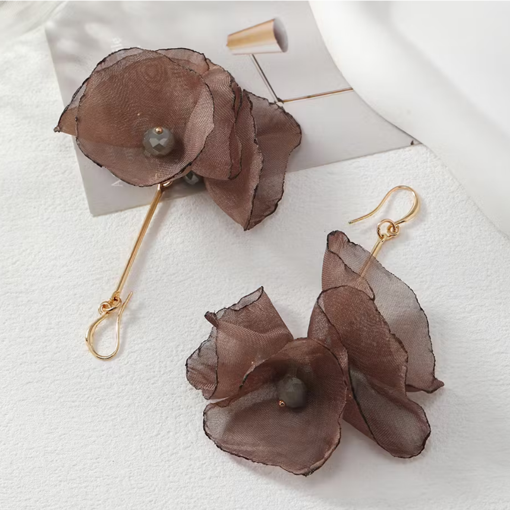 Lovers lace nougat