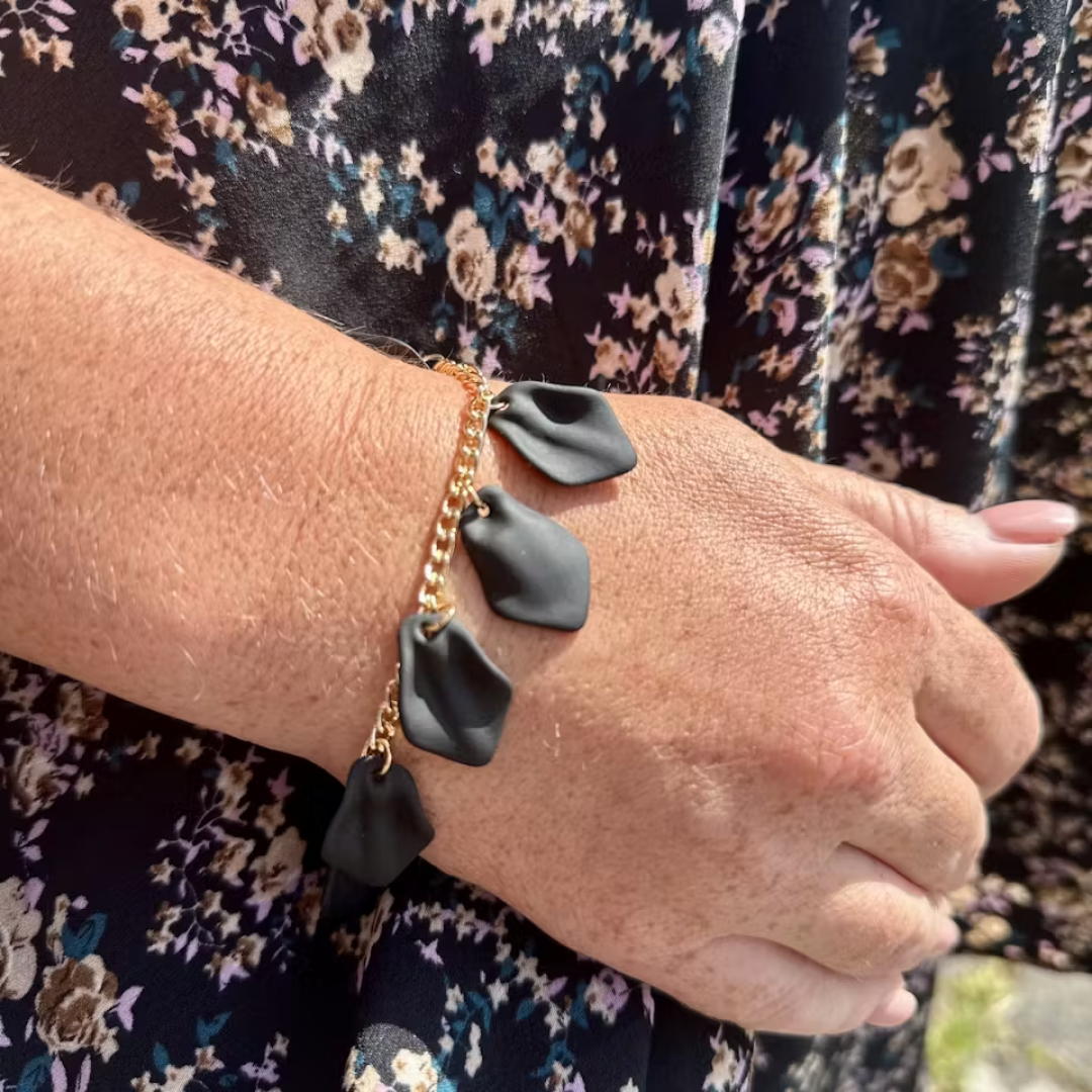 Armband leaf svart