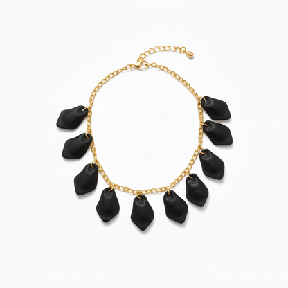 Flying Leaf Black