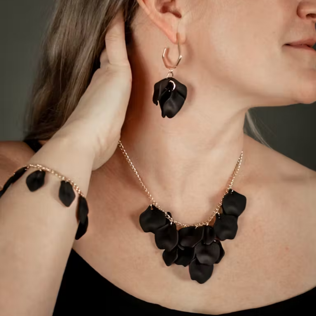 midnight drops black halsband