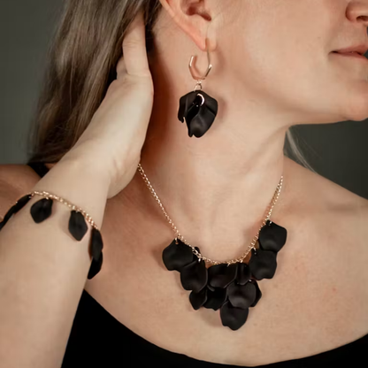 midnight drops black halsband