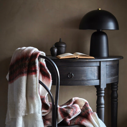 Skål med lock i gjutjärn