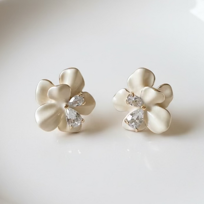 Örhängen Ivory Bloom