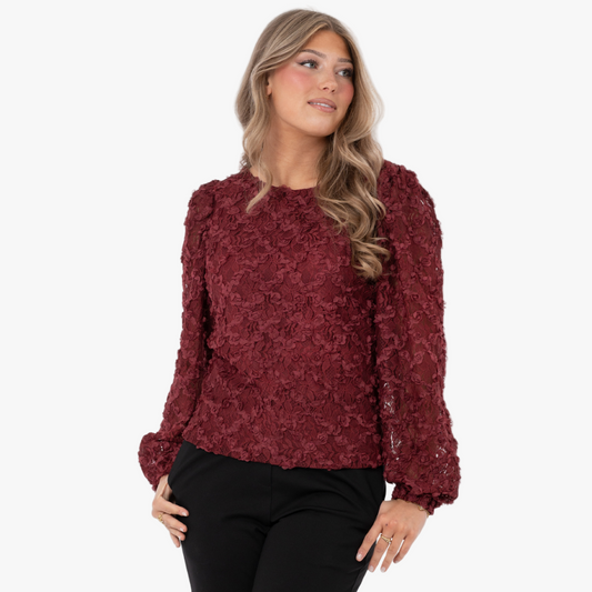 Blus Isolde, Beaujolais