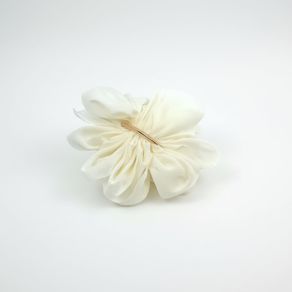 Airy barrette white
