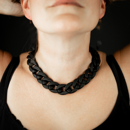 Necklace Chains Of Colour, Black
