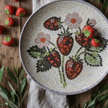 Fat Strawberry Mosaic, Stort