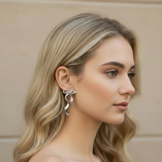 Örhängen Fancy Silver Bow