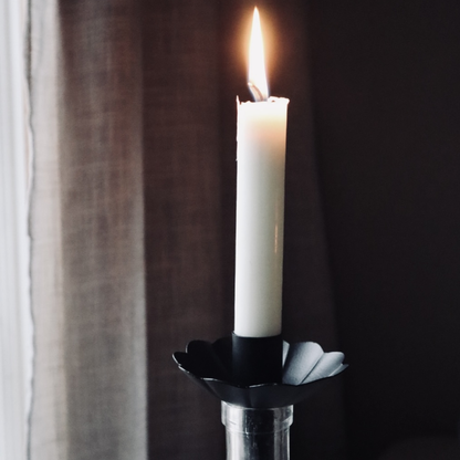 Ljushållare Gullan, Svart